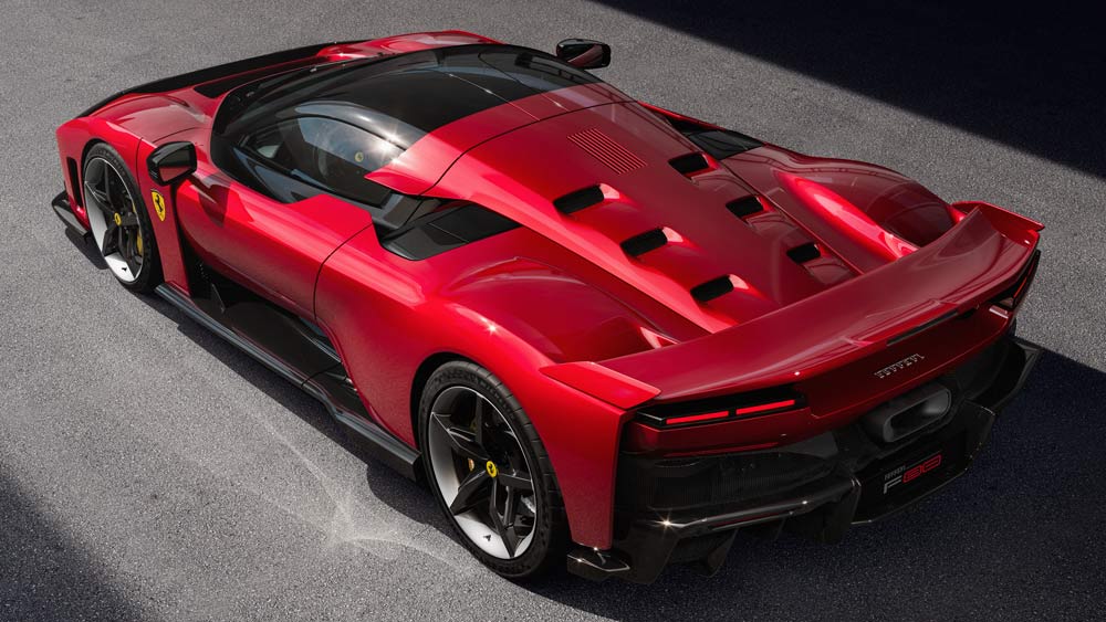 Ferrari F80 - Tre Quarti Posteriore Lato Guidatore Alto